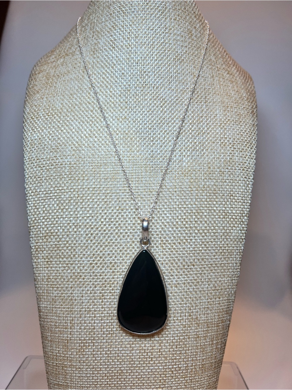 Natural black onyx stone sterling silver .925 teardrop pear shapr bezel necklace